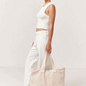 กระเป๋าผ้าแคนวาสชายหาดสีสันสดใส แข็งแรงพิเศษ ขนาด 12 ออนซ์  นำกลับมาใช้ใหม่ได้ พร้อมโลโก้พิมพ์ตามสั่ง - Product Image 2