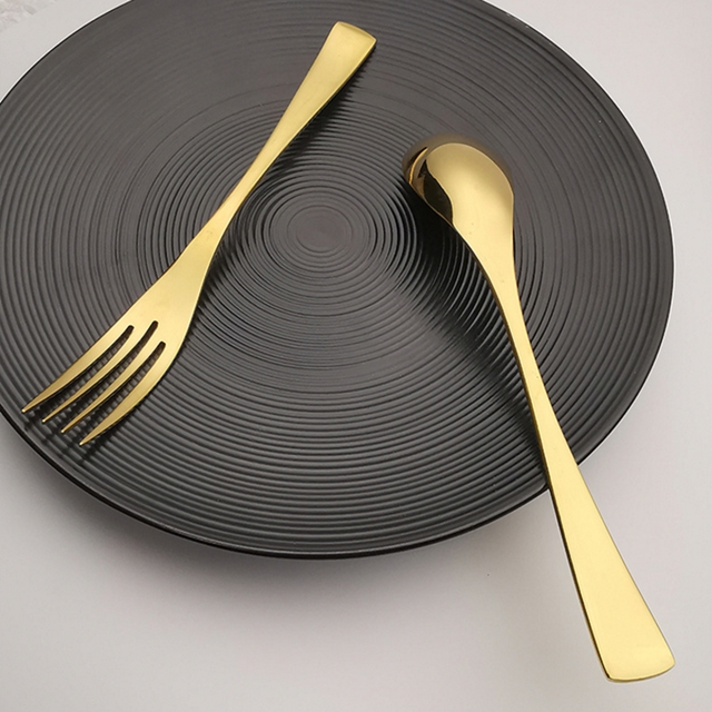 Набор металлических столовых приборов из нержавеющей стали с логотипом на заказ, продаваемые сверхпрочные столовые приборы, вилка, ложка, нож для домашнего использования в ресторане