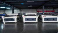 Machine de gravure et de découpe au laser CO2 JQ Laser, économique, à tube laser RF, pour usage industriel