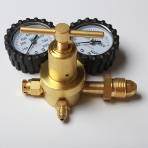 Regolatore di azoto in ottone ad alta pressione 800PSI ad alta resistenza con connettore svasato - Product Image 4