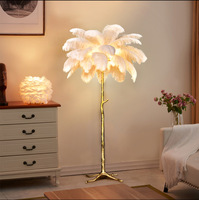 Ventes chaudes, lampe de sol en plumes d'autruche LED nordique de luxe, lampe en plumes moderne avec télécommande