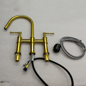 Tùy chỉnh boong gắn Nickel Brushed Brass cầu đôi xử lý hai đòn bẩy kéo xuống vòi nước nhà bếp với phun - Product Image 4