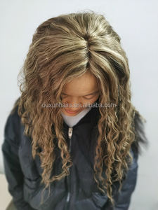 <span class=keywords><strong>Capelli</strong></span> ricci personalizzati colore chiaro doppio mono base <span class=keywords><strong>donna</strong></span> topper 100% veri <span class=keywords><strong>capelli</strong></span> umani per <span class=keywords><strong>capelli</strong></span> sottili <span class=keywords><strong>donna</strong></span> all'ingrosso - Product Image 4