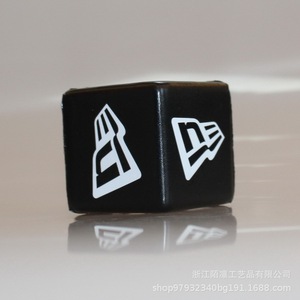 ของเล่นลูกบาศก์นิวเอรา 5 ซม. โฟม PU เด้งสูง บรรเทาความเครียด ของขวัญสำหรับผู้ใหญ่ทุกเพศ - Product Image 2