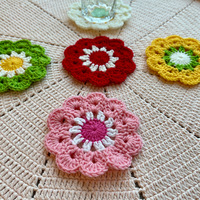 Nouveau produit fini au style adorable : sous-verres floraux de style Ins, sets de table, tapis de table en crochet résistants à la chaleur