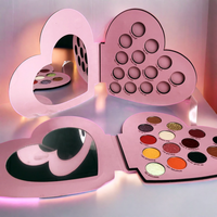 Palette d'ombres à paupières en forme de cœur personnalisable, huit couleurs, fini mat/pailleté, formule minérale à base de plantes, sans cruauté, poudre hautement pigmentée