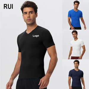 เสื้อยืดผู้ชาย RUIQUWIN สำหรับฤดูร้อน ผ้ามีความยืดหยุ่นสูง สีพื้น ระบายอากาศได้ดี คอวี เหมาะสำหรับออกกำลังกาย ซับเหงื่อ แห้งไว ทรงเข้ารูป สำหรับปั่นจักรยานและวิ่ง - Product Image 1