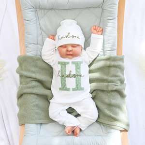 Kaiyue Baby Monogrammed <span class=keywords><strong>neonato</strong></span> vestito personalizzato Design personalizzato per tornare a casa regalo di cotone <span class=keywords><strong>Set</strong></span> di vestiti per neonati - Product Image 1