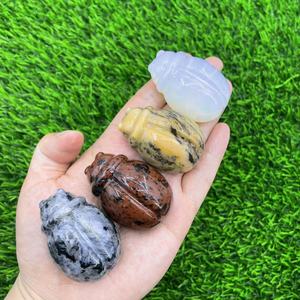 Garrapatas de cristal de 2 pulgadas, piedras semipreciosas naturales curativas, artesanías talladas, regalos de cristal. - Product Image 4