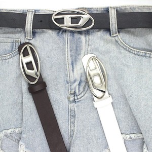 Cinturón <span class=keywords><strong>de</strong></span> Cuero Yonger Factory Nuevo con Hebilla Metálica Plateada Irregular en Forma <span class=keywords><strong>de</strong></span> D para Jeans - Product Image 5