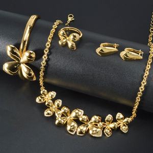 Ensemble de bijoux en laiton tendance papillon unisexe, collier, boucles d'oreilles, bague, plaqué or, zircon, mariage, fête, fiançailles, anniversaire - Product Image 3