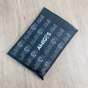 Sacs Ziplock Noirs Givrés Personnalisés - Pochettes à Fermeture Éclair Entièrement Imprimées avec Motif Blanc pour l'Image de Marque et l'Emballage Cadeau - Product Image 3
