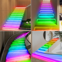 Contrôleur intelligent d'éclairage d'escalier RGB à détecteur de mouvement corporel, éclairage d'escalier coloré pour la maison, capteur PIR de lumière du jour, variateur d'intensité facile à installer
