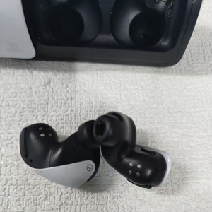 Audífonos Inalámbricos PULSE Explore para PS5, Audífonos Intrauditivos Portátiles para Viajes y Uso Diario - Product Image 5
