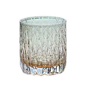 Edo Kiriko Sake Shot Glass <span class=keywords><strong>Verre</strong></span> <span class=keywords><strong>à</strong></span> whisky rond taillé <span class=keywords><strong>à</strong></span> la main bleu vert rouge et coloré <span class=keywords><strong>Verre</strong></span> <span class=keywords><strong>à</strong></span> cocktail gravé <span class=keywords><strong>à</strong></span> la main - Product Image 5