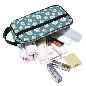 Trousse de Toilette et Maquillage Personnalisée avec Fermeture Éclair, Motif Marguerite, pour Voyage, avec Logo - Product Image 4
