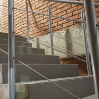 Poteaux Extérieurs en Aluminium et Panneaux de Clôture Métallique avec Conception Antirouille, Clôture d'Intimité, Poteaux de Clôture en Aluminium et Panneaux de Portail