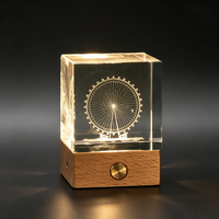 Lampe de table LED avec base en bois alimentée par USB, cube en cristal K9 gravé au laser 3D, motif lune, décoration d'intérieur