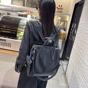 Sac à dos vintage en cuir tanné végétal, luxe discret, convertible en sac fourre-tout, sans marque, pour le quotidien, vente en gros Royaume-Uni France - Product Image 1