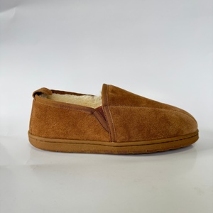Chaussons en daim pour hommes avec doublure et semelle intérieure en fausse fourrure, couture latérale, semelle extérieure en TPR, chaussures chaudes d'intérieur et d'extérieur, vente en gros OEM ODM - Product Image 3