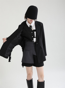 Traje negro con cuentas de flores de moda, chaqueta de mujer sólida de retazos con abertura lateral - Product Image 5