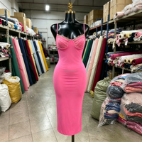Robe moulante mini froncée à découpes et col halter pour femme, tenue de club, directement de l'usine de Guangzhou