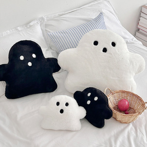 Fantasma Halloween nueva almohada con estampado de dibujos animados muñeca juguete hipoalergénico funda de cojín de terciopelo soporte personalizado decoración almohada de felpa - Product Image 2