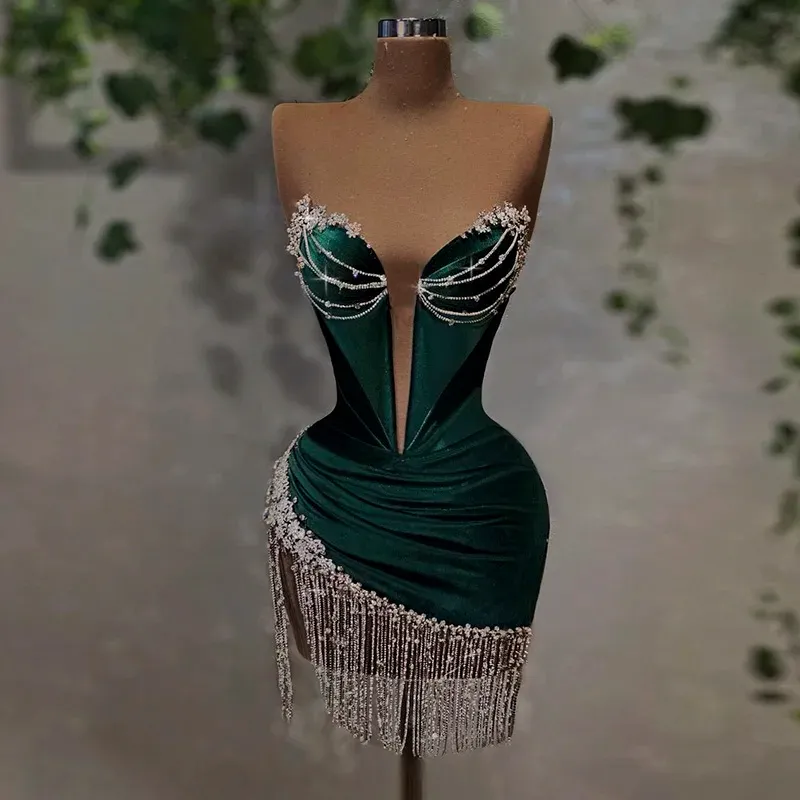 Emerald Green Velvet Mini Cocktail Dress 2024 Luxury Beaded Tassel Short Graduation Birthday Prom Gowns RM049-2
