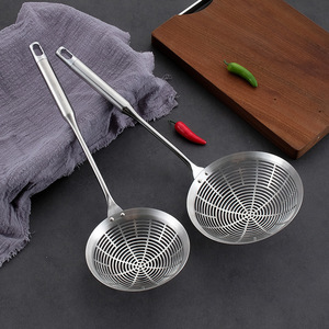 Stainless Steel Frying Strainer Large Long Handle Noodle Dumpling Strainer Household Kitchen Tool - Product Image 1