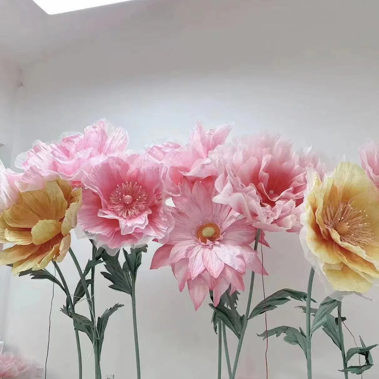 E-012 Stage Arrangement Artificial Giant Flowers Mechanical Automatic Opening Closing Flower For Wedding Props Decoration