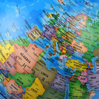 Globe de carte du monde rotatif à Surface brillante avec Base en bois et Arc en métal Globe lumineux