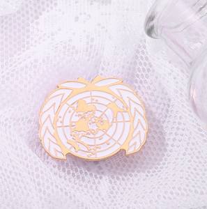 Épinglette personnalisée DFB102 avec logo des Nations Unies en émail dur, épinglette dorée en forme de couronne, épinglette du monde - Product Image 6