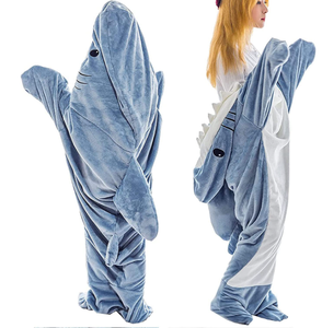 LK Shark Simpatico Pigiama Sacco a Pelo con Cappuccio in Morbido Flanella a Forma di Squalo - Product Image 4