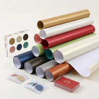 Papier cartonné nacré métallisé blanc glacé or et argent scintillant de qualité supérieure pour la conception de boîtes à bijoux et de couvertures de menus
