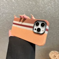 Coque magnétique en fibre de carbone pour iPhone 16 15 13 14 12 11 Pro Max Plus, compatible avec la charge sans fil, coque rigide en PC