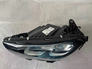 Los Faros Delanteros Originales para el Nuevo <span class=keywords><strong>Mercedes</strong></span> Benz E300W214 Son de <span class=keywords><strong>Segunda</strong></span> <span class=keywords><strong>Mano</strong></span> y Sin Reparar - Product Image 4