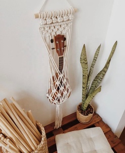 Supporto per Ukulele in macramè per montaggio a parete in cotone regalo fatto a mano Boho - Product Image 2