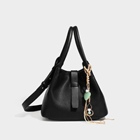 Sac fourre-tout en cuir végétalien grainé marron avec pendentif gourde en jade tressé, sac à bandoulière souple, vente en gros