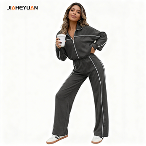 NUOVO Abbigliamento Donna: Tute Sportive Personalizzate OEM con Strisce Riflettenti, Felpa con Zip e Pantaloni a Gamba Larga - Product Image 2