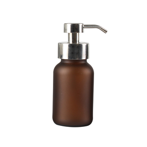 Vente en gros de 250ml de luxe bleu ambré savon liquide pour les mains en <span class=keywords><strong>verre</strong></span> avec pompe distributeur de lotion pour le corps en <span class=keywords><strong>verre</strong></span> noir - Product Image 3