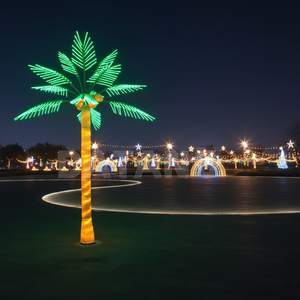 Lumière LED exotique en forme de cocotier avec feuilles de palmier lumineuses pour la décoration de centres commerciaux, hôtels, plages, mariages et événements – En vente - Product Image 1