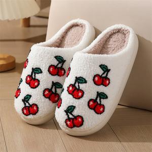 Chaussons douillets et confortables en peluche, motif élan, pour intérieur et extérieur, idéaux pour l'hiver – Nouveauté très prisée - Product Image 4