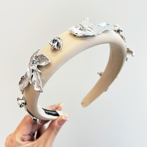 Nouveaux bijoux Corée du Sud Sweet Cool Metal Petal Hair Hoop Bandeaux pour femmes - Product Image 6