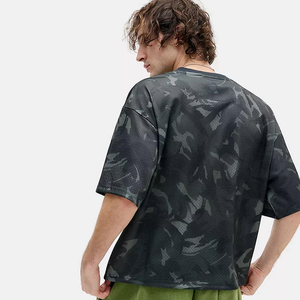 T-shirt en jersey streetwear à col en V, imprimé par sublimation, motif camouflage, maille respirante, vente en gros - Product Image 4
