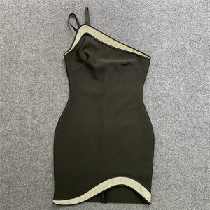 2025 diseño de lujo fuera del hombro vestido de abertura alta con plumas mujeres vestido de fiesta de graduación vestido de noche de lentejuelas - Product Image 4