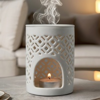Brûleur d'Huiles Essentielles en Céramique Blanche, Creux, Motif Floral, Chauffe-Cire Fondue, Diffuseur d'Arômes en Porcelaine pour Décoration Intérieure et Spa