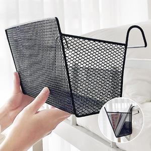 Panier suspendu en maille rectangulaire pour rangement de chevet, idéal pour les étudiants en dortoir - Product Image 2