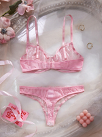 Set Lingerie Wanita Berkualitas Tinggi untuk Musim Panas, Seksi, dengan Kawat Penyangga dan Push-Up, Motif Bunga Pink, Bordir Renda, Bra dan Celana Dalam G-String, Bahan Bernapas