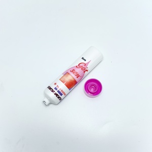 Emballage cosmétique vietnamien de haute qualité, tube en PE pour crème pour les mains et le corps avec bouchon à rabat, finition brillante et impression offset - Product Image 3