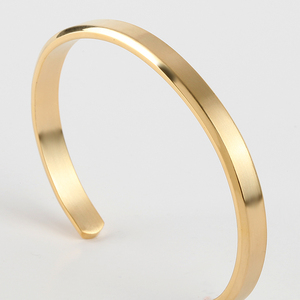 Bracelets pour hommes avec logo personnalisé <span class=keywords><strong>en</strong></span> acier inoxydable Bracelet pour hommes <span class=keywords><strong>en</strong></span> acier Bracelets <span class=keywords><strong>en</strong></span> acier inoxydable Bracelet <span class=keywords><strong>en</strong></span> <span class=keywords><strong>or</strong></span> pour hommes - Product Image 6